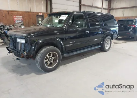 1999 Chevrolet Suburban 1500 Lt z USA, uszkodzony, nr VIN 3GNFK16R6XG170702